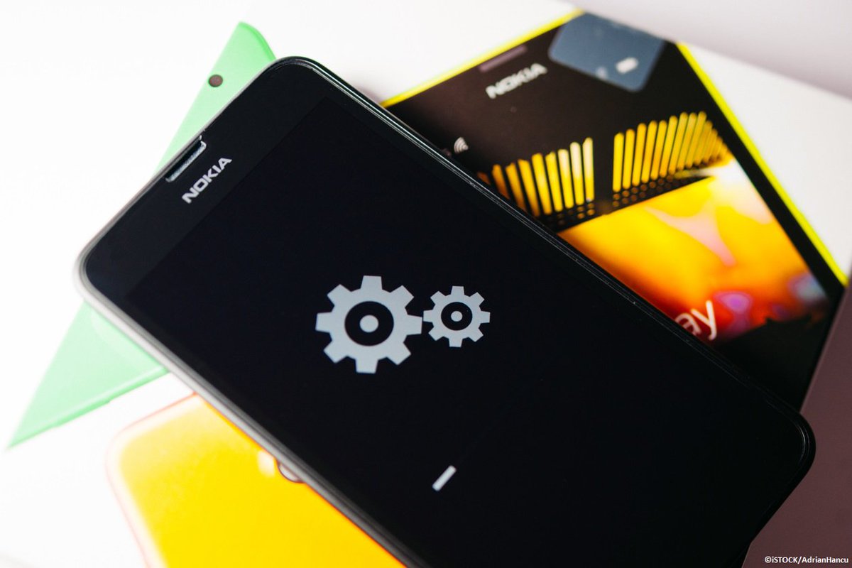 Developer_Tech's tweet photo. Opinion: Windows Phone is (finally) being put to rest https://t.co/Oqc11IOeEf #microsoft #windowphone #uwp https://t.co/0j2ej0G62u
