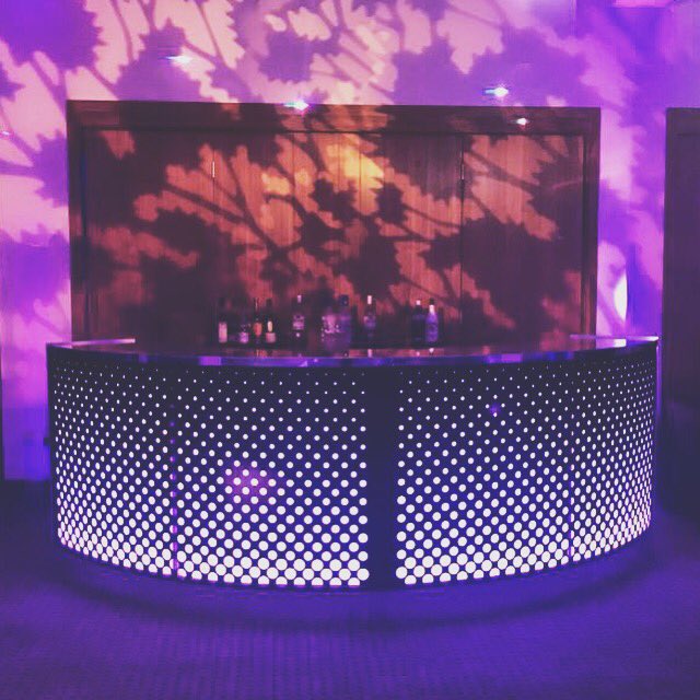 furniture4event's tweet photo. Want an LED Illuminated Bar with a twist? Our Dynamo LED Bar is an impressive feature at any event 🍸🕺🏼 https://t.co/eXWrnEZQuU