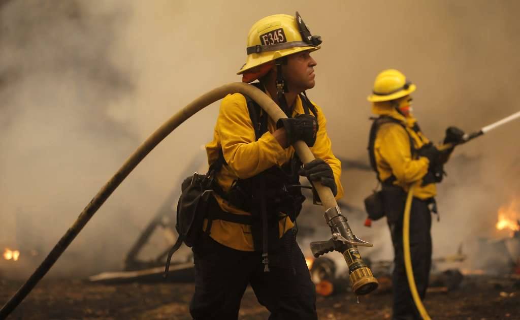 1FootInTheBlack's tweet photo. "Know that it is not happening to you, it is happening for you." Trials gives us a chance to hone our skills &amp; improve! #wildlandfirefighter https://t.co/LNJOnyeBiK