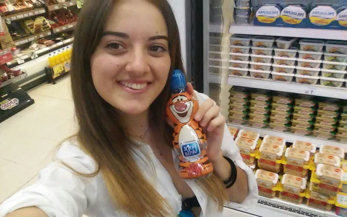HabibierClub's tweet photo. Hoy es el cumple de la habibi que dice no ser la agresiva pero te hace un 1-O como se lo digas.

Felicidades @soypiolinn 💜😚 https://t.co/B5WJ0CxMzM