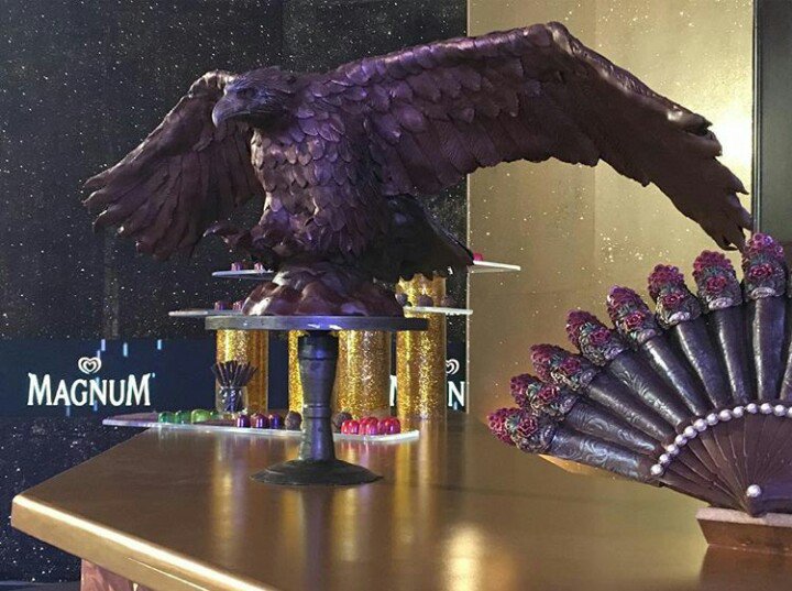 MagnumPK's tweet photo. One of the many exquistely crafted Belgian Chocolate creations by #PaulJoachim. #MagnumParty17 #AChocolateAffair #MAGNUMxPAULJOACHIM https://t.co/ztcnCrZL8f