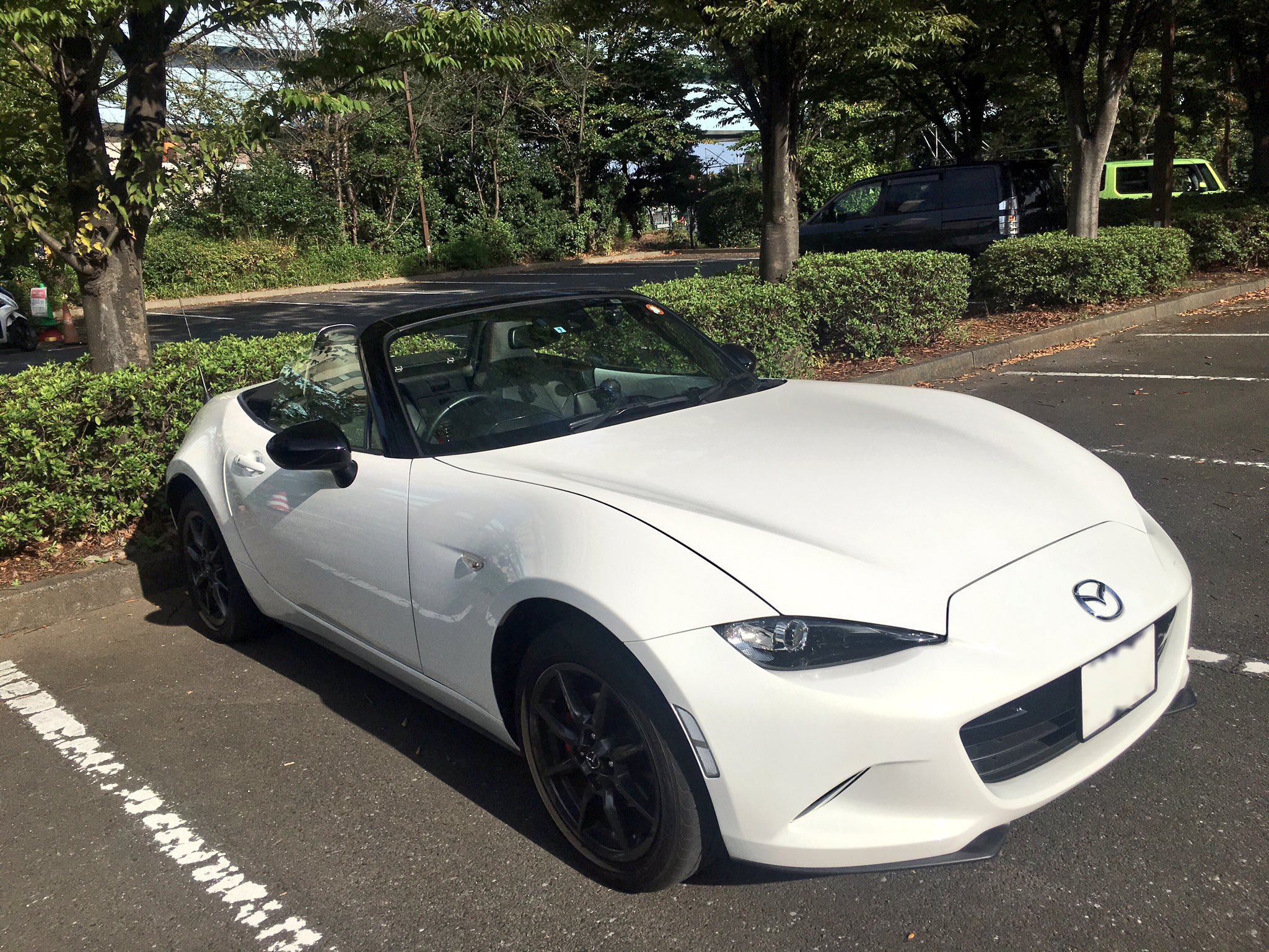 おつぽん 車と投資系youtuber ロードスターlove 本当に運転していて楽しい車 ふわふわした乗り心地で 風の巻き込みもほぼなく 優雅にオープンカー満喫できる 日本車のコスパ高い T Co Kd2teqrd8d Twitter