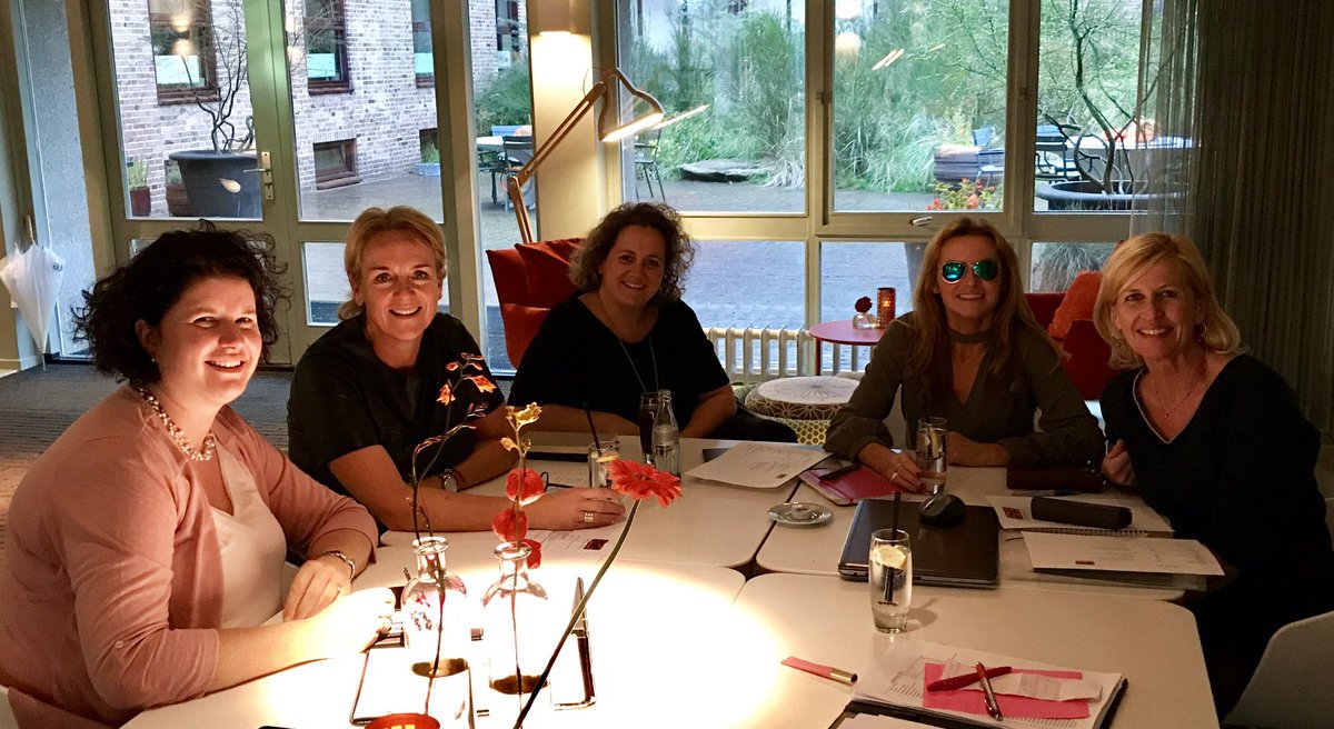 Jaarvergadering bestuur F2B. 
De heerlijkheid Bergen maakt het beste in ons los. 
Jaarplanning #netwerk #leren 
2018 wordt meer dan leuk!