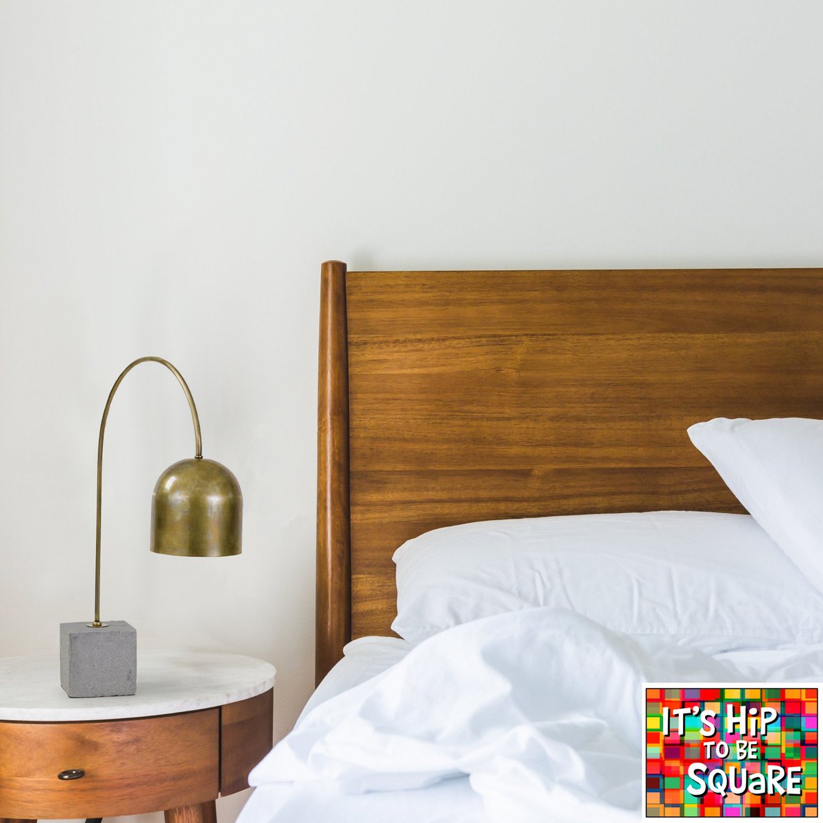 CartierLighting's tweet photo. Love the simplicity of this Regina Andrew table lamp designed with a concrete base and antique brass lamp that creates an effortless impact. https://t.co/05P2rMumj1