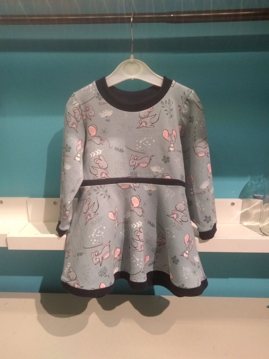 peaches_pepper's tweet photo. Made a new #dress for my little girl! #OwnPattern #Jersey #Tricot #Mice #Mouse #BabyDress #Toddler #DIY #sewing #HomeSewn https://t.co/fyartCkPpS