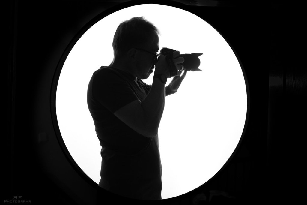 stefan4all's tweet photo. The photographer - 282/365 - Silhouettes #dailypic #instadaily #instagood #lookbackatnikon #Nikon #Nikond750 #nikoneurope #photographer #pi… https://t.co/VOljxF3fZO