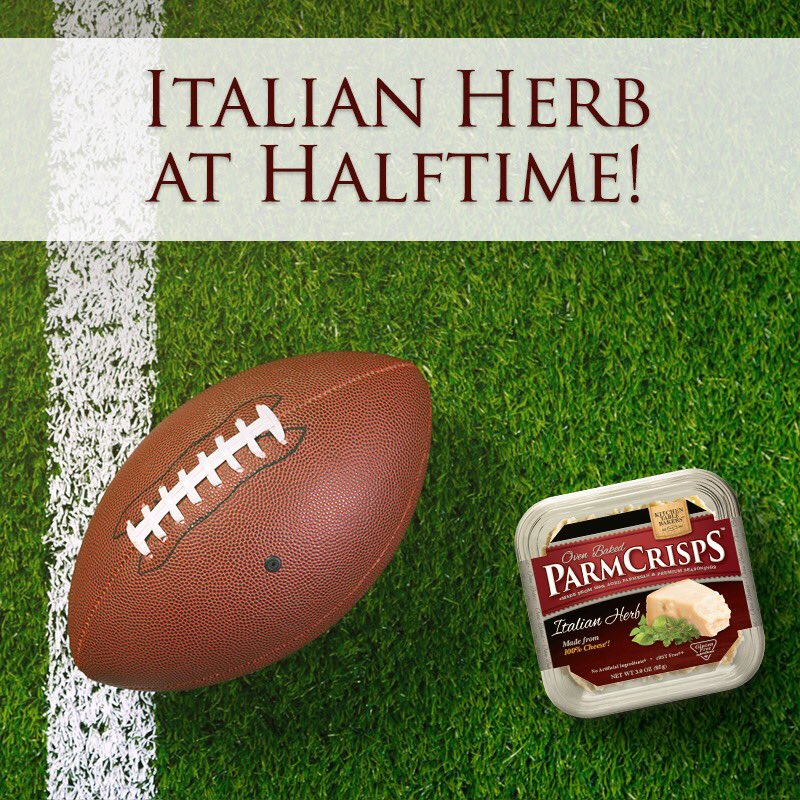 ParmCrisps's tweet photo. Halftime is HEATING UP with our #ItalianHerb @ParmCrisps! Fuel your #football fandom with us! 🏈🧀 #MondayMotivation https://t.co/wkQvaPpx0n