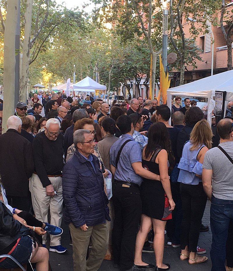 Comerciants11S's tweet photo. Gran èxit la sortida del comerç al carrer a la rambla Onze de Setembre.
Moltes gràcies tots els participants #Santandreu #Barcelona #comerç https://t.co/WJTRH5ekZe