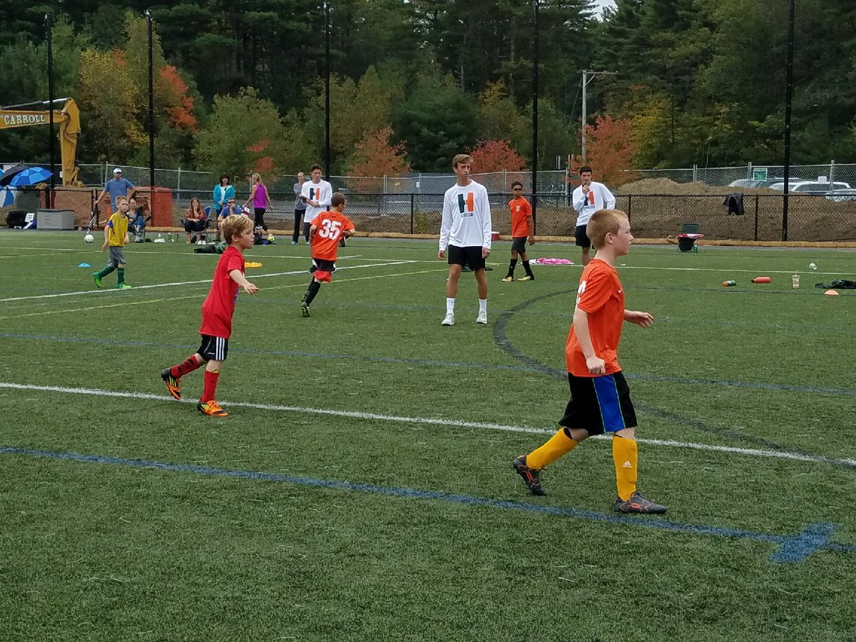 hhspressorg's tweet photo. Latest Sports Update: Great community event this morning with HYSA, G SOC &amp; B SOC! #hillerpride #givingback #rolem… https://t.co/FmEBYZvzuK