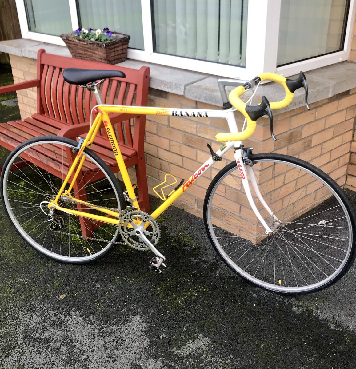 Grezza61's tweet photo. Restoration complete #falconteambanana #vintage https://t.co/FZRa5S1rQF