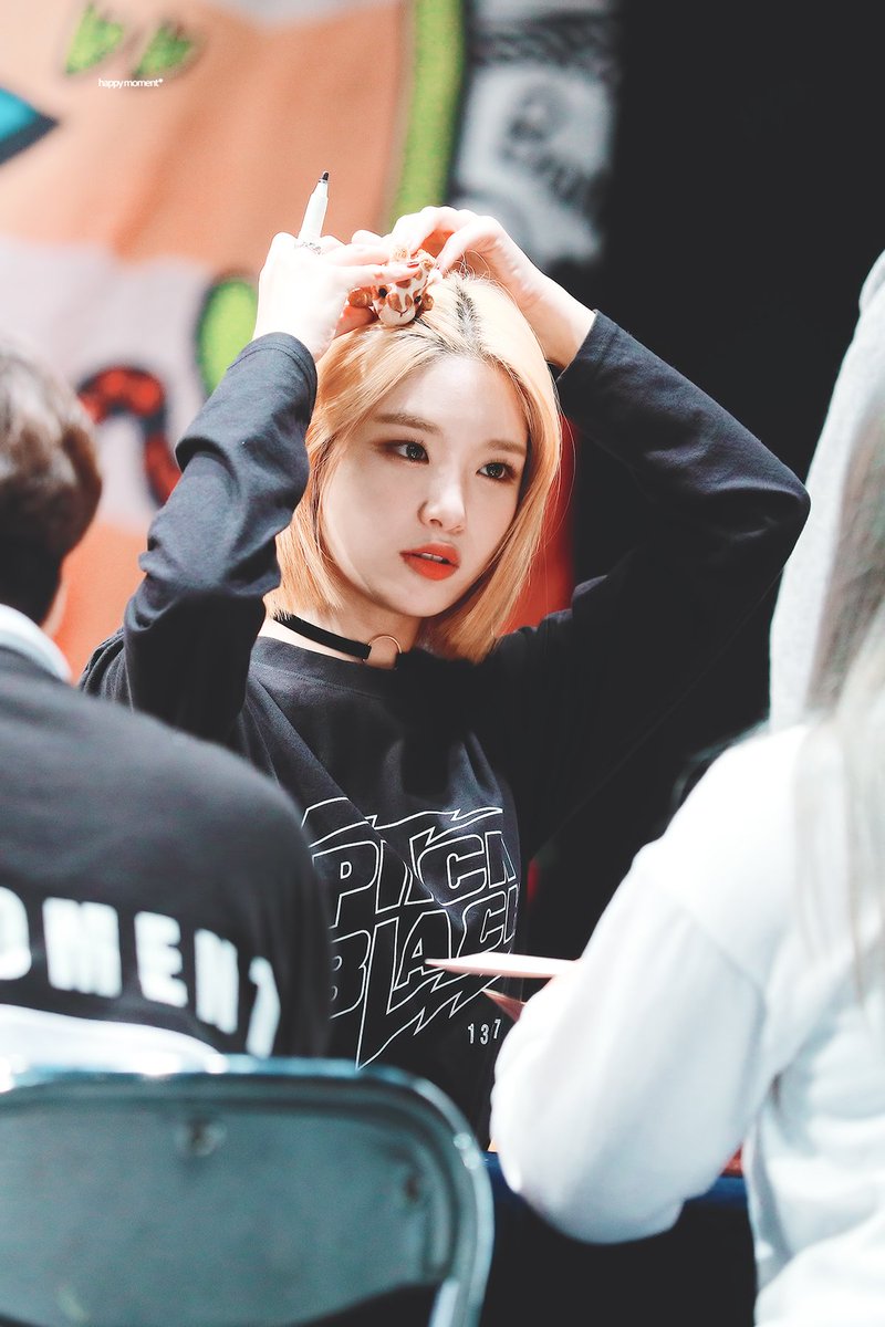 171008 #벨라 #엘리스 #ELRIS 

cfile22.uf.tistory.com/original/99D6E…
cfile25.uf.tistory.com/original/99417…
