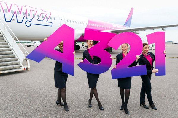 Congratulations to @WizzAir on the delivery of its 22nd brand-new Airbus A321 and its 86th aircraft

airglasgow.com