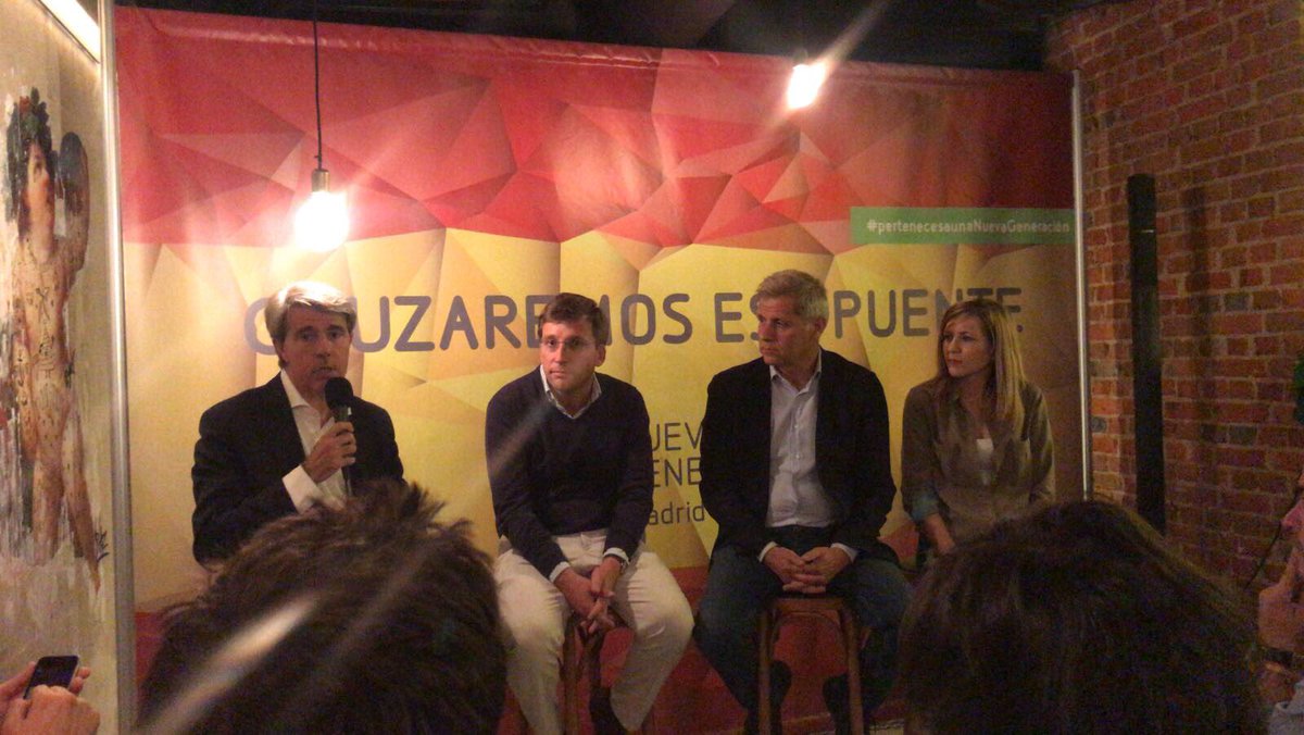 NnggPPParla's tweet photo. #NoEstáisSolos  #CruzaremosEsePuente #Parla https://t.co/SpSGIX6Gil