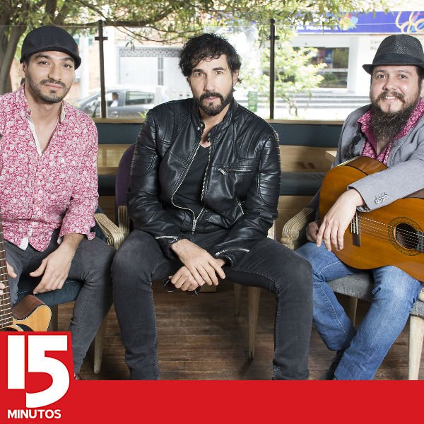 #ApuertaCerrada en nuestra revista de #octubre <a href="/Juankactor/">Juan carlos vargas</a> nos habla de su faceta musical junto al grupo #DlaHoz. Entérate!
