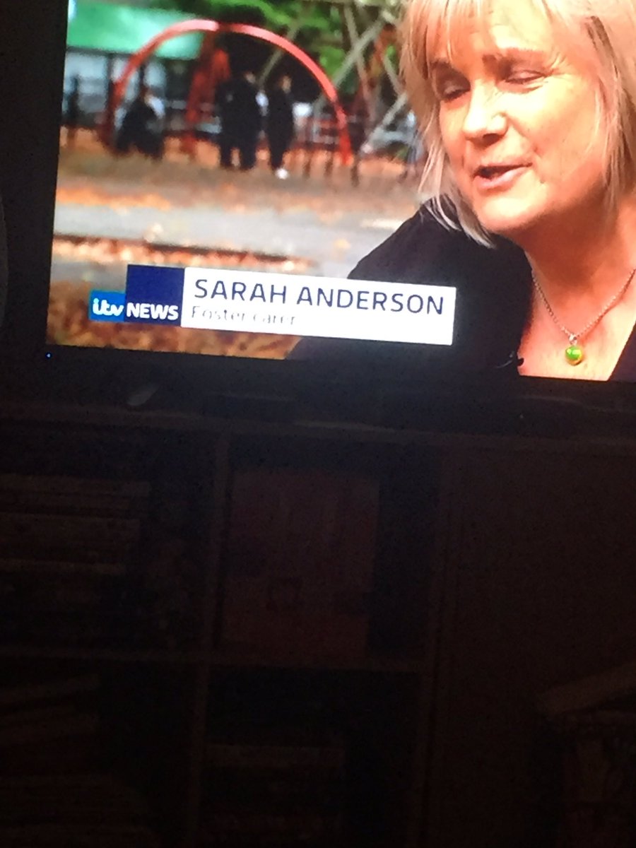 FranticPsycho's tweet photo. |: SO IM WATCHING THE NEWS AND...

IM???!?!?!? https://t.co/ARXZIF3Og1