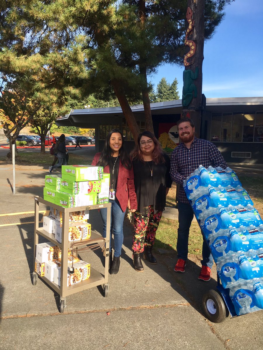GradHighline's tweet photo. Early morning snack delivery for @TyeeCampus students! Good luck on the PSAT on Wednesday, testers! We believe in you! @HighlineSchools https://t.co/0UfhUDaB6g