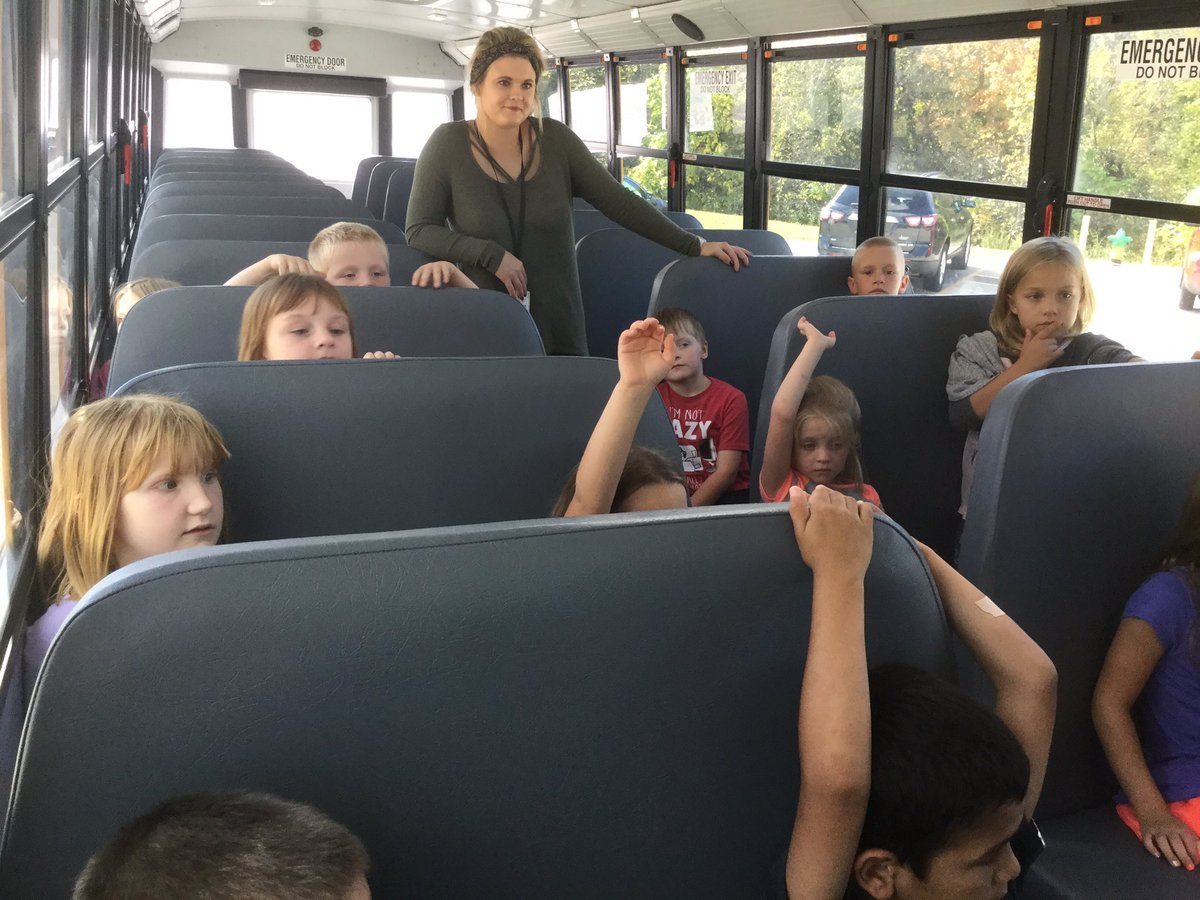 HCCSCTrans's tweet photo. Lincoln Eagles learning about Bus Safety #lincolneagles #HCCSCTrans #HCCSCbusdriversrock https://t.co/FiB9M61KoY