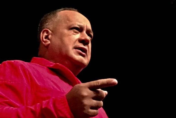 NDtitulares's tweet photo. Cabello: Cada persona que vaya a votar debe ser chequeado con el carnet de la patria - https://t.co/Nt9m6ocGIb https://t.co/207HEziDDl