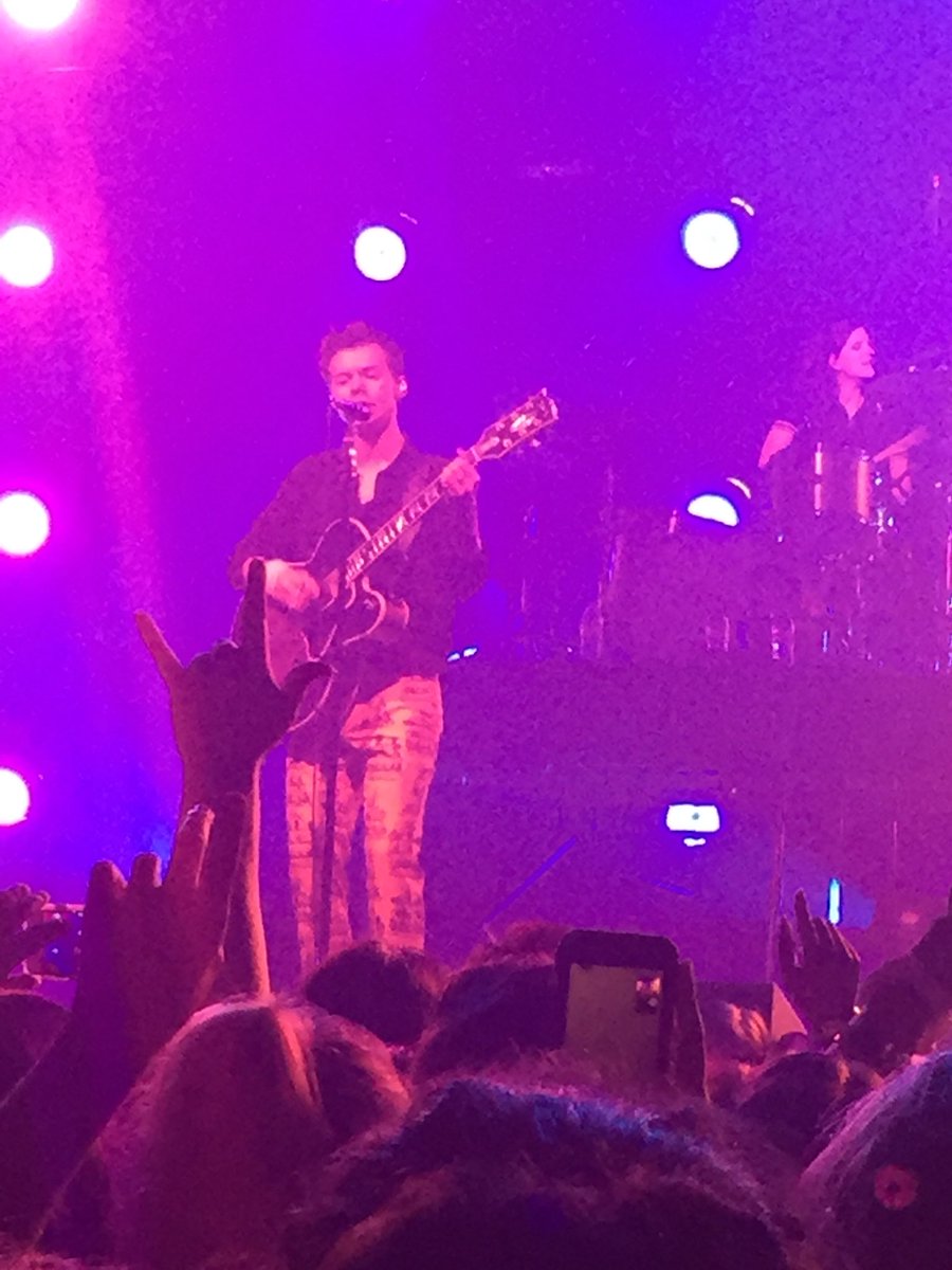 stylinsonforev2's tweet photo. Harry was AMAZING!!! Had an absolute Blast!
#HarryStylesAtlanta https://t.co/87HbDf7yTV