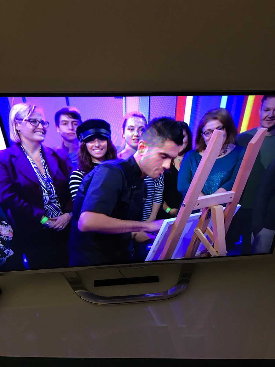 Sweet_Virtues's tweet photo. Check out our friend Aneesh @_thechocolatier on @BBCTheOneShow painting in chocolate...but what or who is he painting #ChocolateWeek https://t.co/rqwmIYPosO