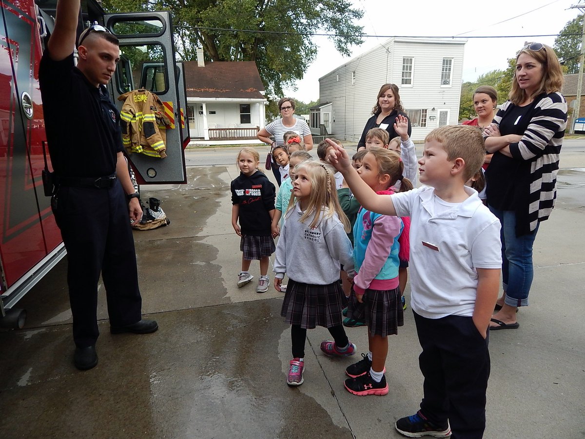 sthenryschool's tweet photo. Kindergarten visits the Firehouse @sthenryschool https://t.co/AgK4svXy0q
