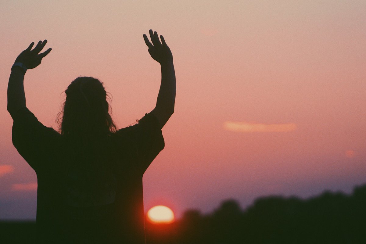 _tylercosby's tweet image. lift up your heart
lift up your hands 
fall on your knees and pray