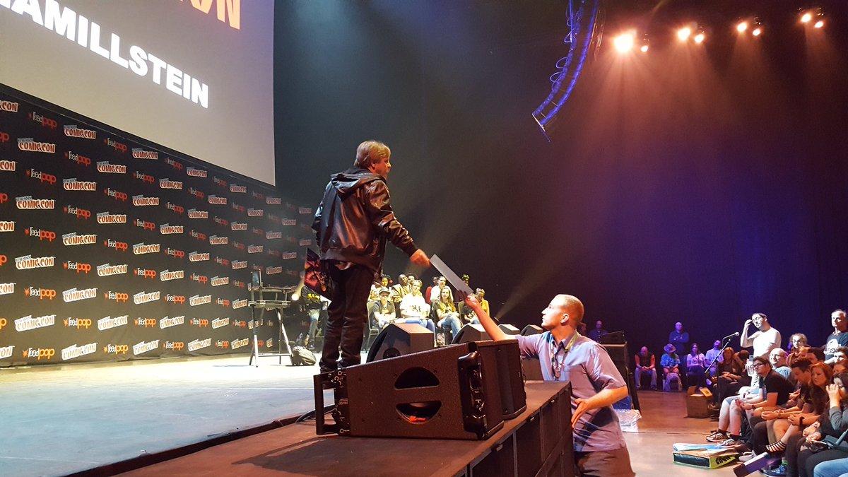 CreesTopher81's tweet photo. More pictures from #AnEveningWithMarkHamill fan Q & A session with @HamillHimself #Hamillstein https://t.co/E0oIc9h8Uw