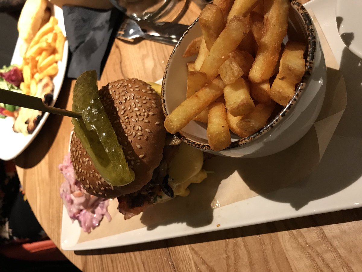 Mike Irving tweet media