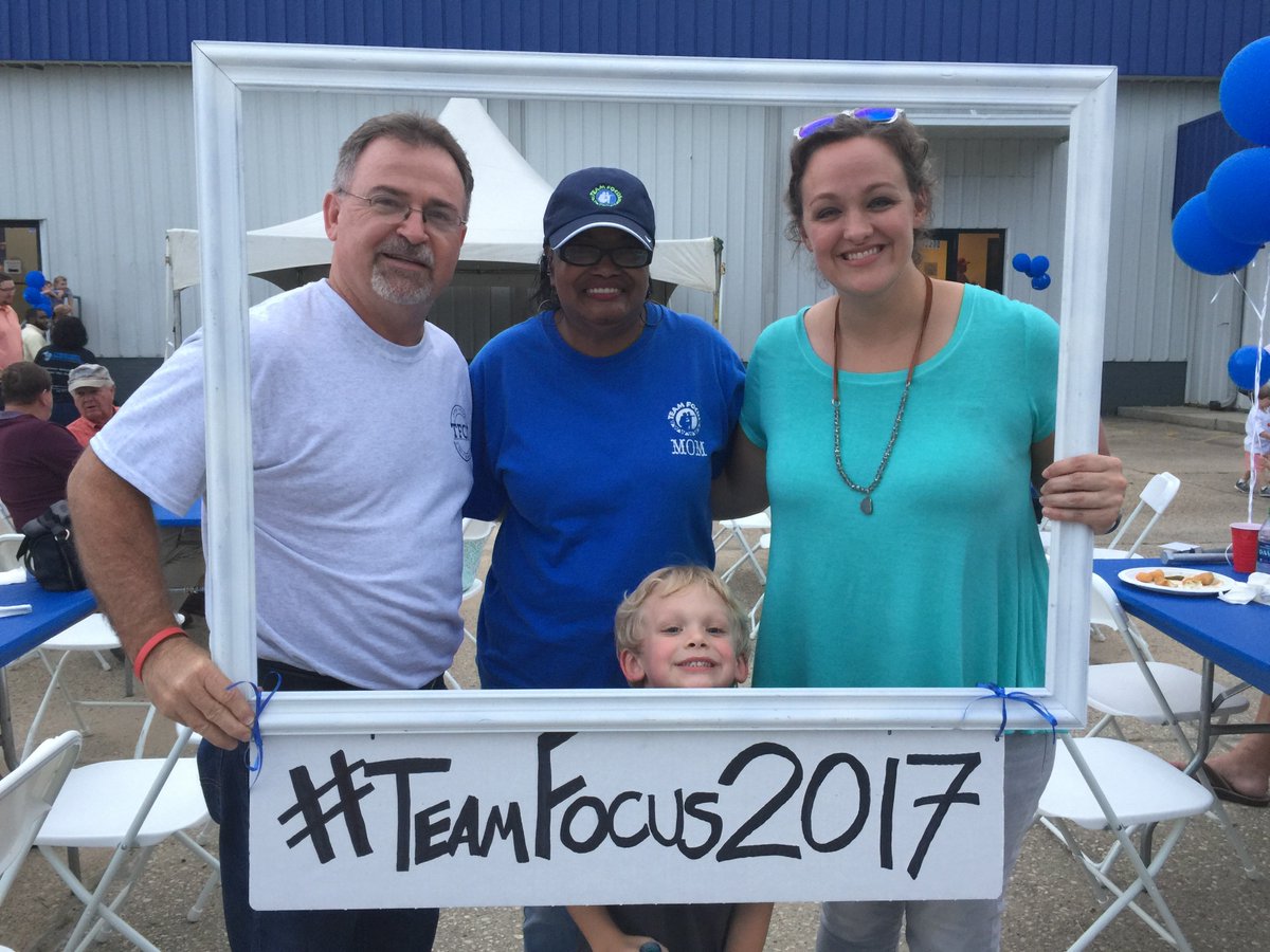 Thread_TFI's tweet image. More fun pictures from our Open House last week! Check our Facebook page to see all images. #OpenHouse #ThreadedFasteners