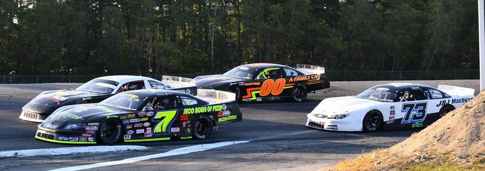 PASSSLM14's tweet photo. You'll see more Super Late Models at Oxford than anywhere in the nation this weekend for the PASS North season finale...Don't miss it! https://t.co/L7RrA2K63n