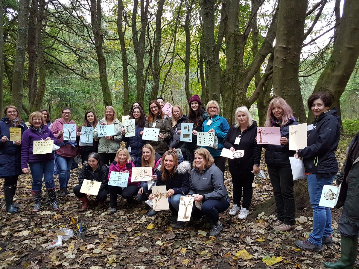 lindatedford8's tweet photo. Great last #outdoorlearning session #CPD for teachers with #CountrysideRangers at Eglinton @North_Ayrshire Bring on 2018 #TeachingInNature https://t.co/hyxc5DSddj