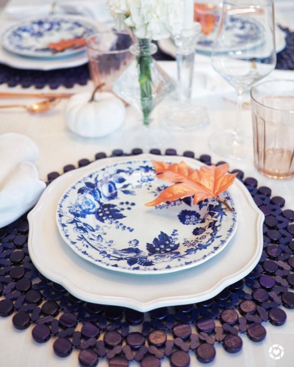 KIMSEYBERT's tweet photo. Classic blue and white with a fall twist๐๐ #dressingthetable https://t.co/AnbLLebHdY