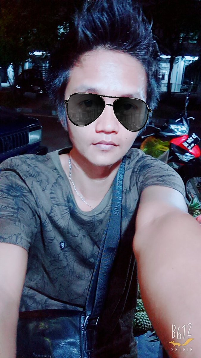 FarelFebrian2's tweet photo. @limited edition https://t.co/yYvllHGjjc