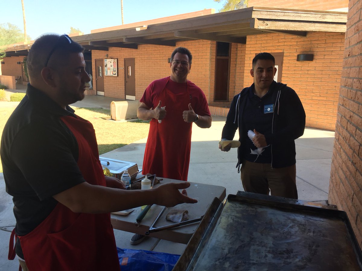 KofCMembership's tweet photo. Arizona Knights of Columbus out in the community Columbus Day weekend.  Thank you for all you do Worthy Brother Knights! https://t.co/Yes1cvEgKz