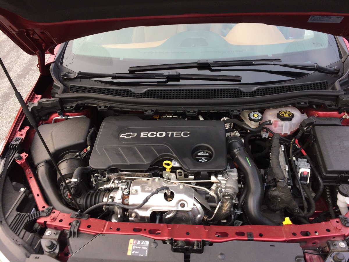 MikeParris04's tweet photo. Stop frequent fill-ups with the Chevrolet Cruze diesel manual. Hear about it on WTOP 8:10p with @dimitriWTOP https://t.co/RadDbtKDWl