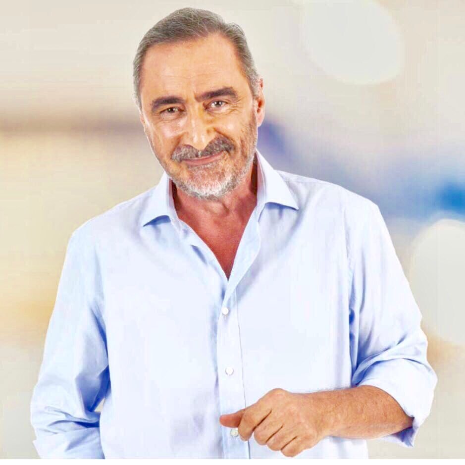 RTVE_Com's tweet photo. La 1 estrena '¿Cómo lo ves?' este domingo a las 22.00 horas @carlosherreracr @rtve @comoloves_tve @La1_tve https://t.co/9CE3klaUzh