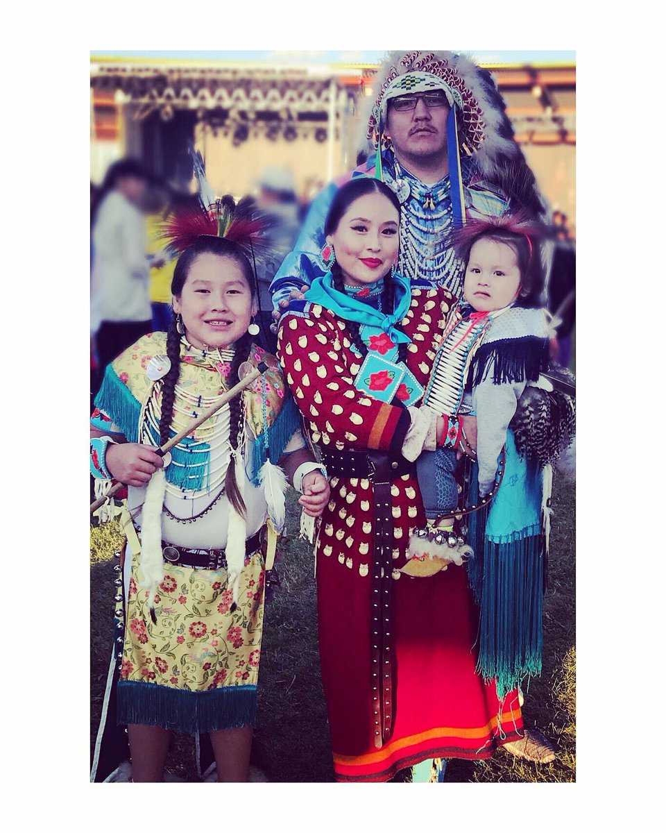 TLMcCormick10's tweet photo. It's a good day to be Indigenous! βπΌ #crowstyle https://t.co/jrtclHhGGU