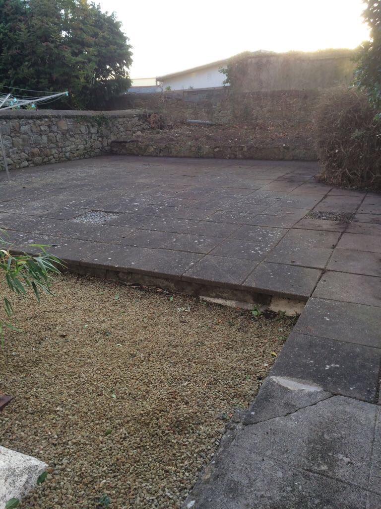 TimWeldon2's tweet photo. One of the biggest #garden restoration jobs we have done this year. No one told us that there was a wall back there! #RDGardens #maintenance https://t.co/3uHiNvhyuf