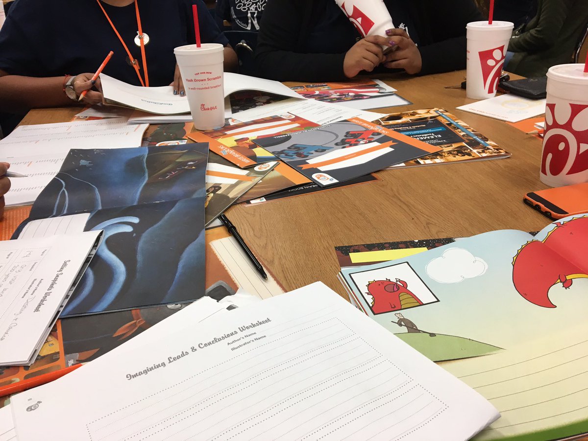 msmonicagarza's tweet image. Staff training today with the awesome @WriteBrainBooks team! Fun authoring our own books #WriteBrain #AfterSchoolEnrichment #NISDInspired