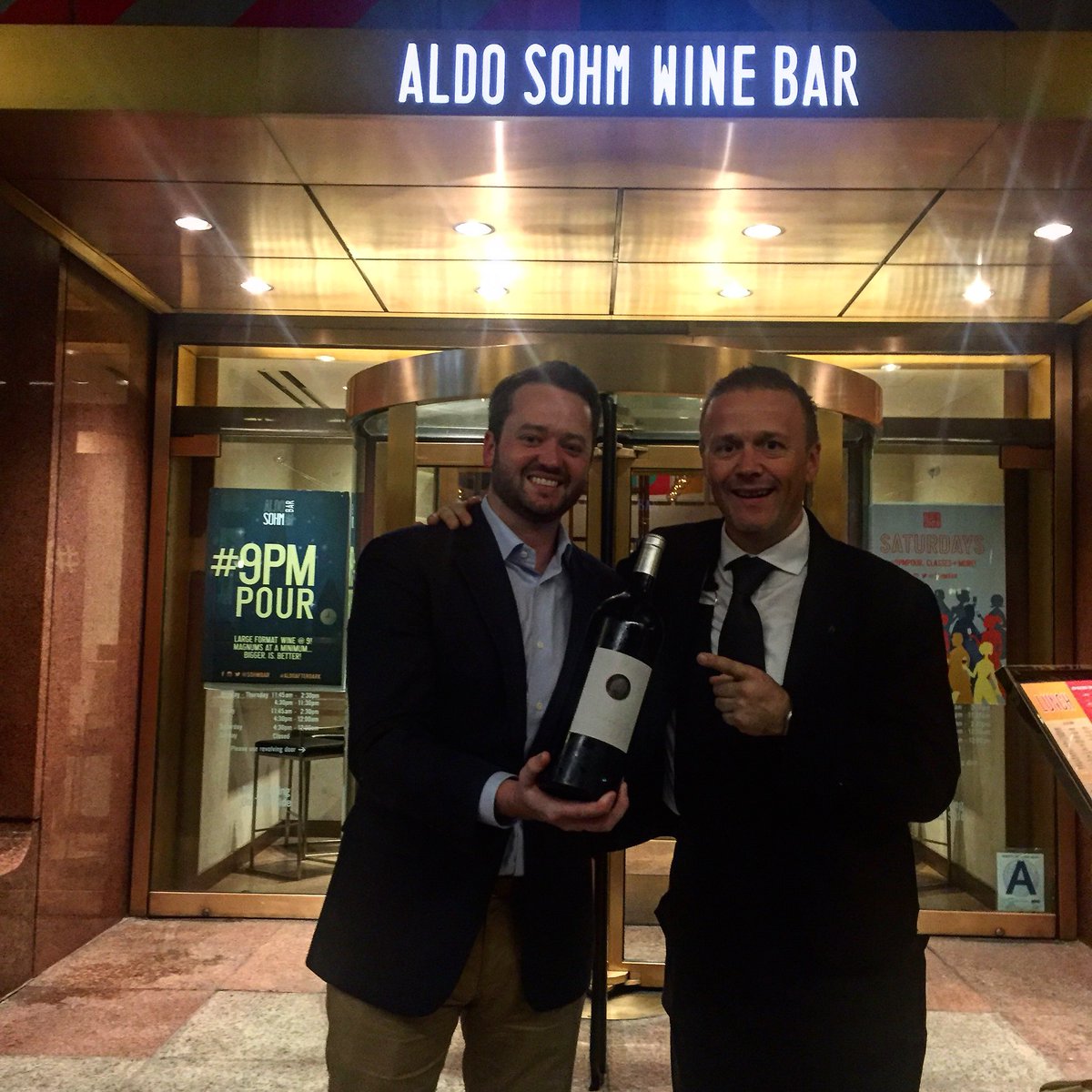 sohmbar's tweet photo. Fun night ahead, great magnum, the amazing team and these 2... @componentwine #9pmpour   #napavalley #aldoafterdark https://t.co/0Wj9j8l2NM