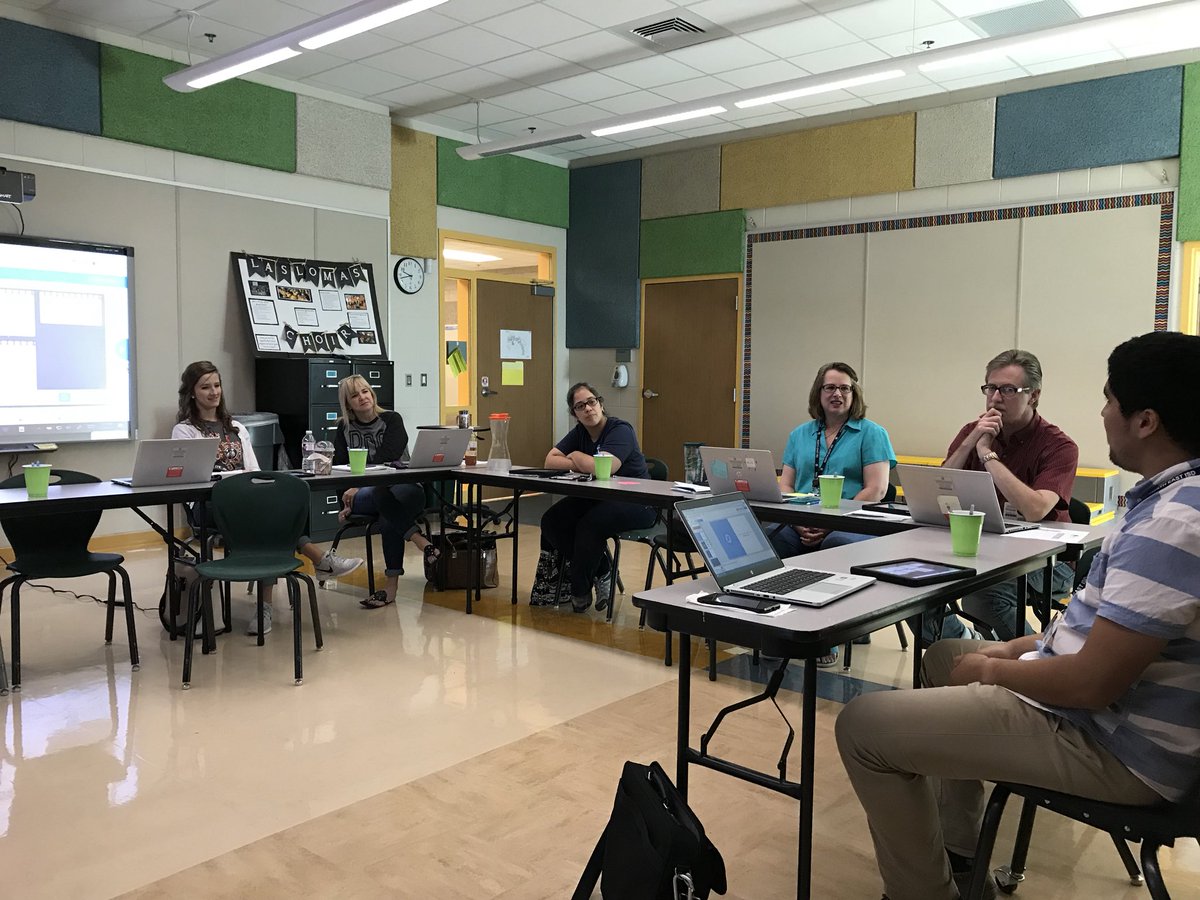 Roeber_LibTech's tweet photo. Excited to welcome these Reagan Cluster @NEISDFineArts teachers to the #TwitterWorld today! #TargetedPD #NEISDpln https://t.co/dDwB4NRXb1