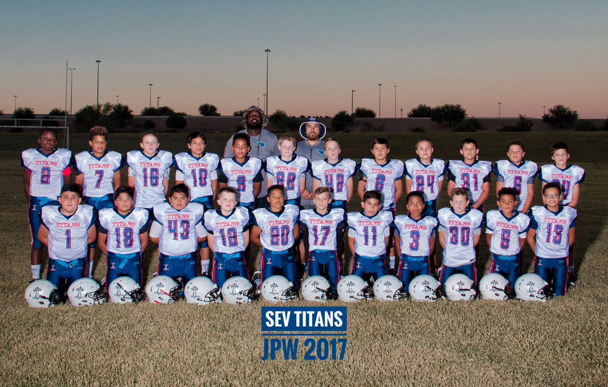 TK_Kreations's tweet photo. Busy time for @TK_Kreations with football🏈 Thank you SEV Titans, Tempe High Football, and McClintock High. #teamphotos #specialgraphics https://t.co/WEd4q2obeR