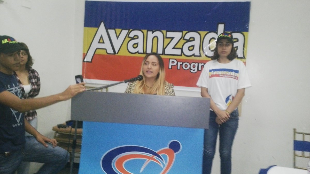 BolivarProgresa's tweet photo. . @VanerodriguzG "Gracias a la dictadura de hoy más de 6 millones de jóvenes han emigrado" #JuventudConCompromiso https://t.co/pR8Iy9futi