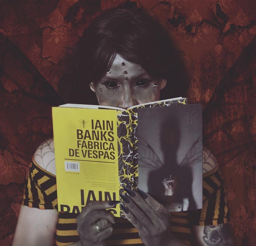 DarkSideBooks's tweet image. Precisamos falar sobre Vespas. sorteia.eu/fSr