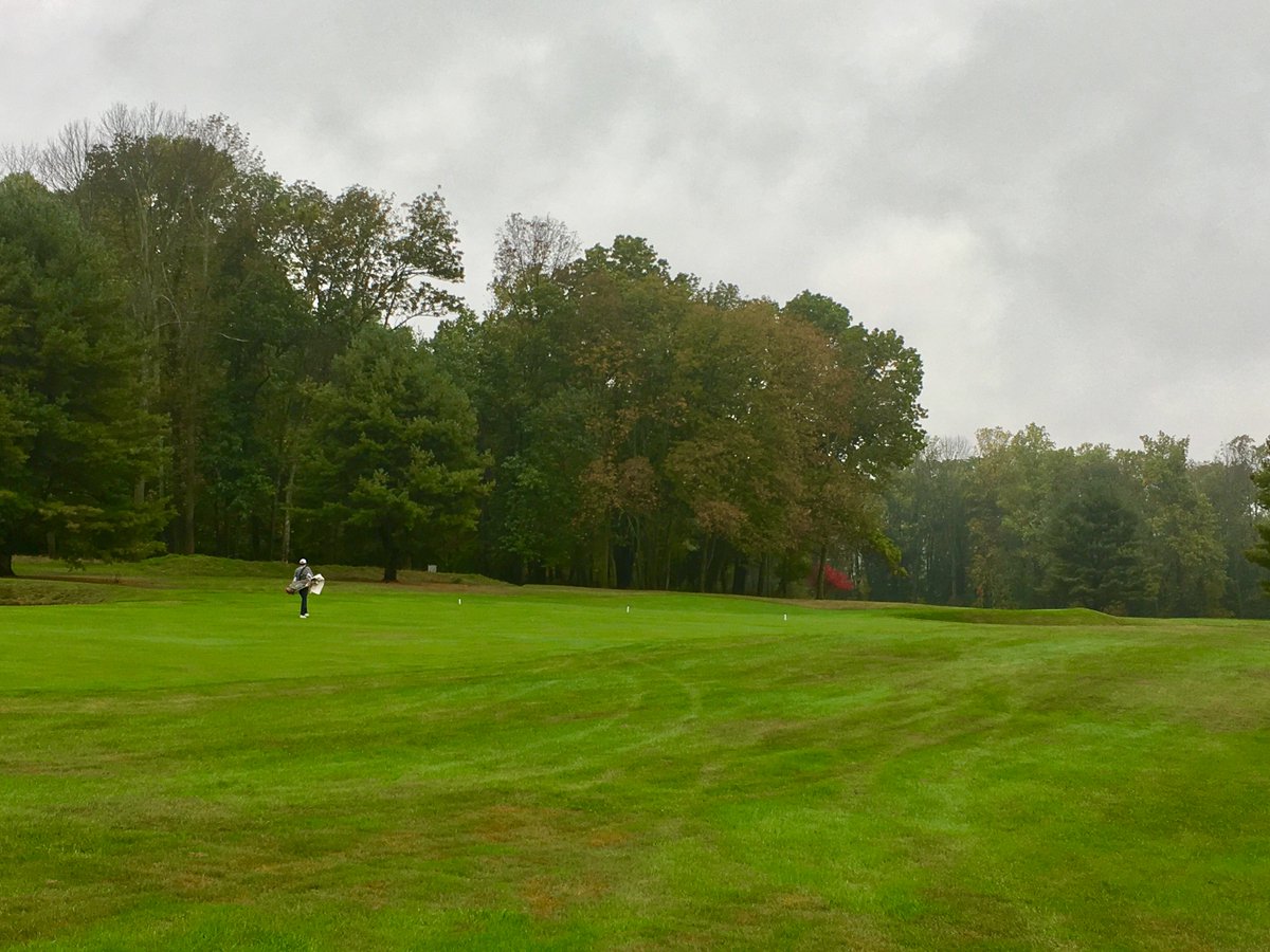 WatchValleyGC's tweet photo. Rain or shine, we always grind. #watchungvalleygc https://t.co/zSfooNasjL
