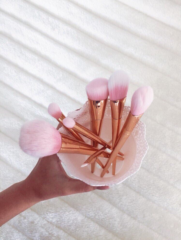 Rosègold Chrome 7 Piece Brush Set💖