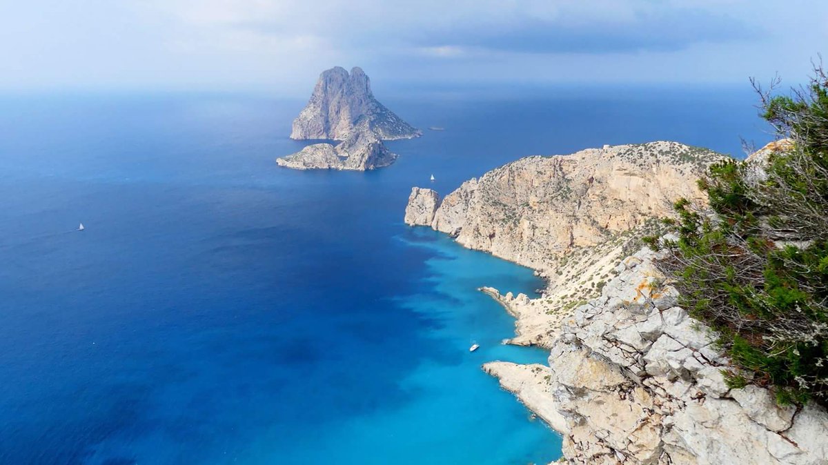 TureksDesigns's tweet photo. #ibiza, you are one hell of an #island . What an honor it is to call this place home ❤
#ibiza2017  #esvedra  #ibizaphotographer #ibiza https://t.co/fIIZArmjLq