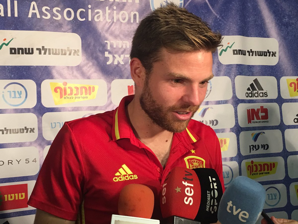SEFutbol's tweet photo. 🎙@illarra4: "Muy contento por el partido y por el gol. Siempre estar aquí es un motivo de satisfacción". #SEFlive https://t.co/2jF5gj8RVd