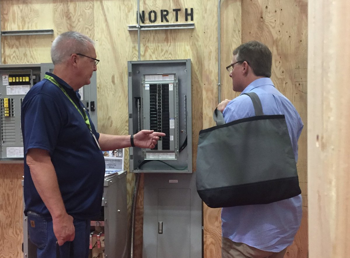 ETN_Electrical's tweet photo. Enjoy these scenes from Day 2 of #NECA17 and don't miss the last chance to visit our booth 641 tomorrow! #EatonLive https://t.co/ATf93zgpBg