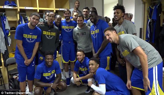 TennisChannel's tweet photo. .@warriors are @RogerFederer fans just like the rest of us 🏀🎾: https://t.co/NCC8a23kW9 https://t.co/BTMJ53TnTz
